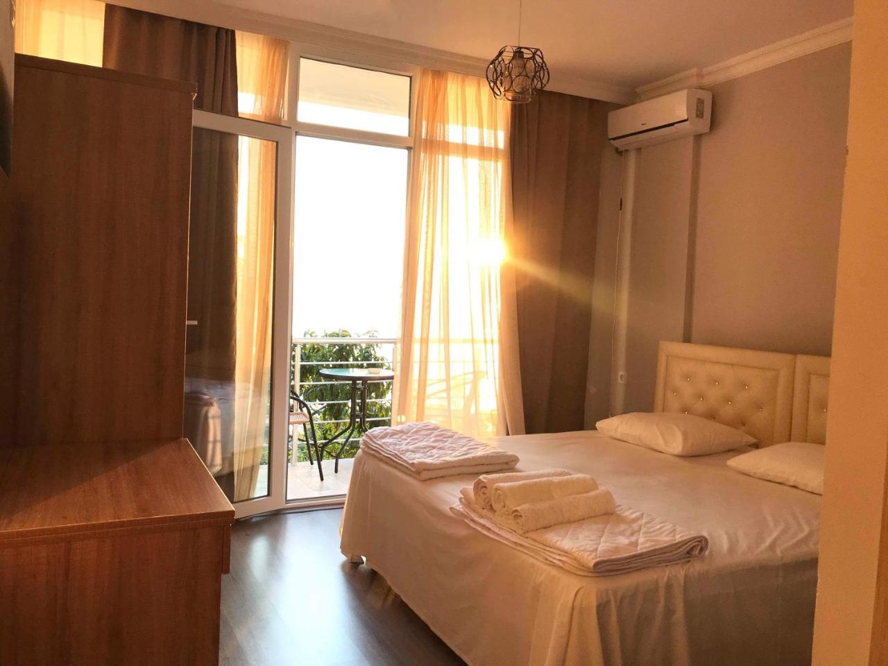Albatross Kvariati Guest House Zewnętrze zdjęcie